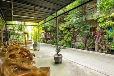 هتل Mac Garden Resort