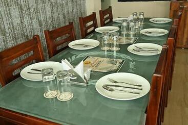 Grg Hotel Moon Ct Road Puri Near Sea Beach Family Friendly