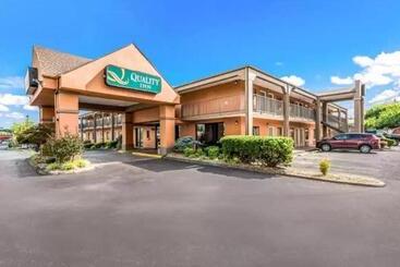 هتل Quality Inn Downtown