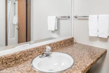 هتل Travelodge By Wyndham Kalispell