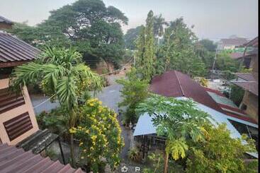 پانسیون Baan Lotus Guest House
