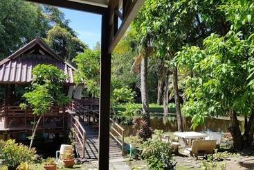 پانسیون Baan Lotus Guest House