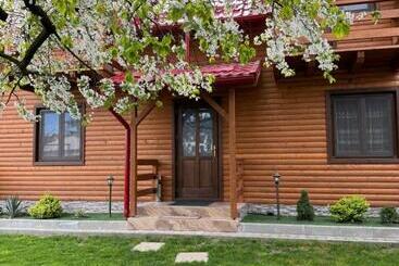 پانسیون Casa Danady