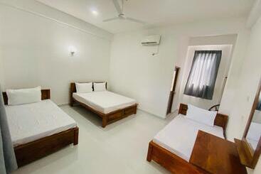 پانسیون Golden City Resort Anuradhapura