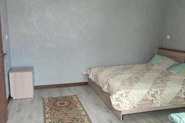پانسیون Sun House