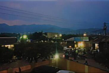 Snow View Hotel Kasese