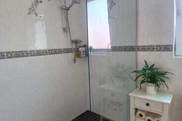 Tinnock B&b