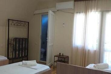 هاستل Dali S Guest House