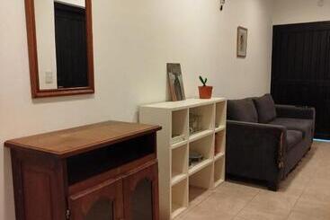Hostel Custom