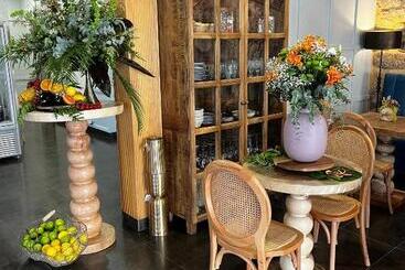هتل Christine Boutique