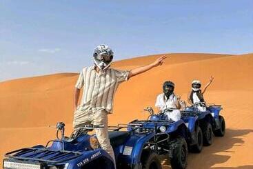هتل East Desert & Luxury Camp