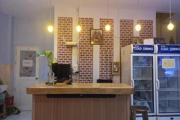 هتل Sun House Bkk