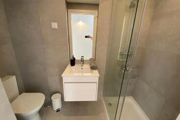 پانسیون Carcavelos Beach Shared Serviced Apartment 12