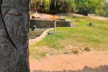 پانسیون Hidden Place In Hampi