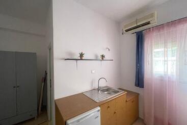 پانسیون Megi Rooms