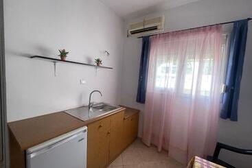 پانسیون Megi Rooms