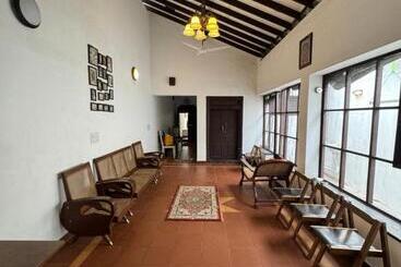 پانسیون Vittal Iyer House