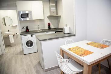 Pregonero Urban Suites   Naranja