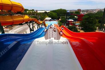 Spazzio Com Acesso Ao Acqua Park  L