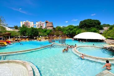 Spazzio Com Acesso Ao Acqua Park  L