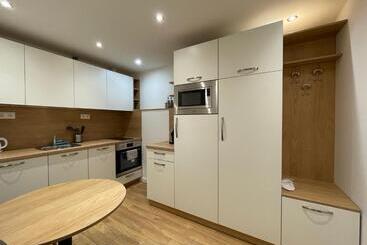 Prime Stays At 92 Antim I Street