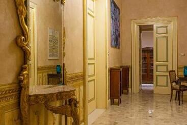 تختخواب و صبحانه Palazzo Egnazia Fasano