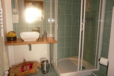 تختخواب و صبحانه Plaine Et Colline Chambres Et Table D Hôtes Isère