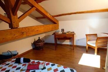 تختخواب و صبحانه Plaine Et Colline Chambres Et Table D Hôtes Isère