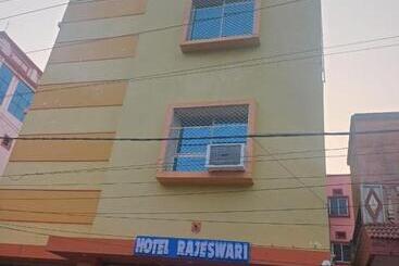 Goroomgo Hotel Rajeshwari Puri Near Sea Beach