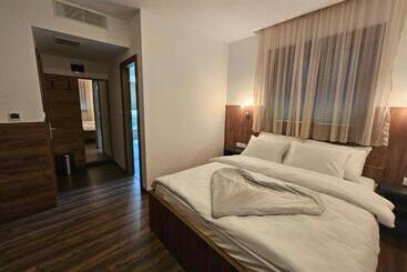 Hostel Premium