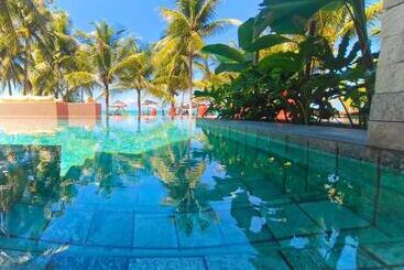 ホテル Almareia Boutique