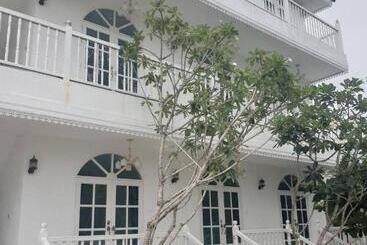 호텔 Bananaleaf Wedding Cafe & Resort