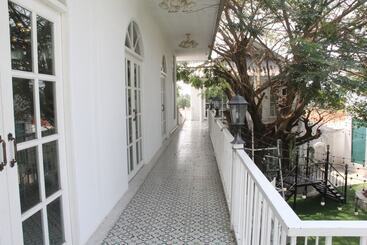 호텔 Bananaleaf Wedding Cafe & Resort