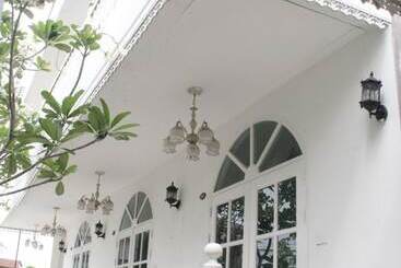 호텔 Bananaleaf Wedding Cafe & Resort