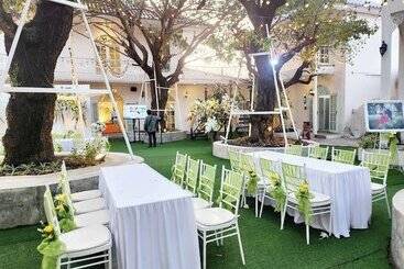 호텔 Bananaleaf Wedding Cafe & Resort