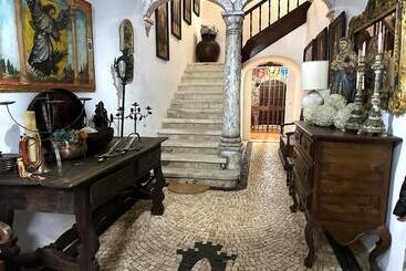 هتل Casa Do Castelo