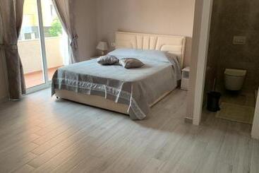 پانسیون Meri Rooms