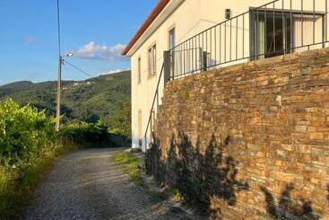 پانسیون Douro House 222