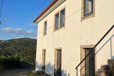 پانسیون Douro House 222