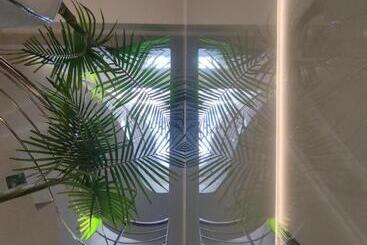 پانسیون Plaza Rooms