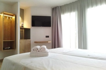 پانسیون Plaza Rooms