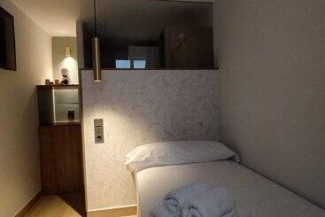 پانسیون Plaza Rooms