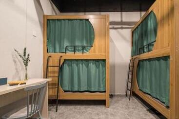 Pu Chun International Hostel  Yugarden & Old Town
