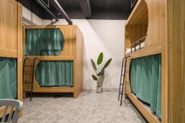 Pu Chun International Hostel  Yugarden & Old Town