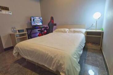 Pu Chun International Hostel  Yugarden & Old Town