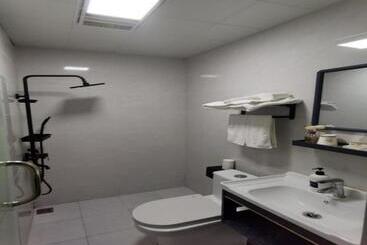 Pu Chun International Hostel  Yugarden & Old Town