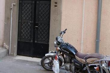 تختخواب و صبحانه Susan S Guest House