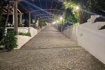 تختخواب و صبحانه Solar Da Boavista