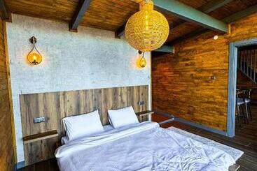 تختخواب و صبحانه Stay In Sapanca