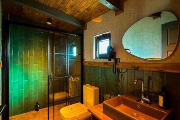 تختخواب و صبحانه Stay In Sapanca